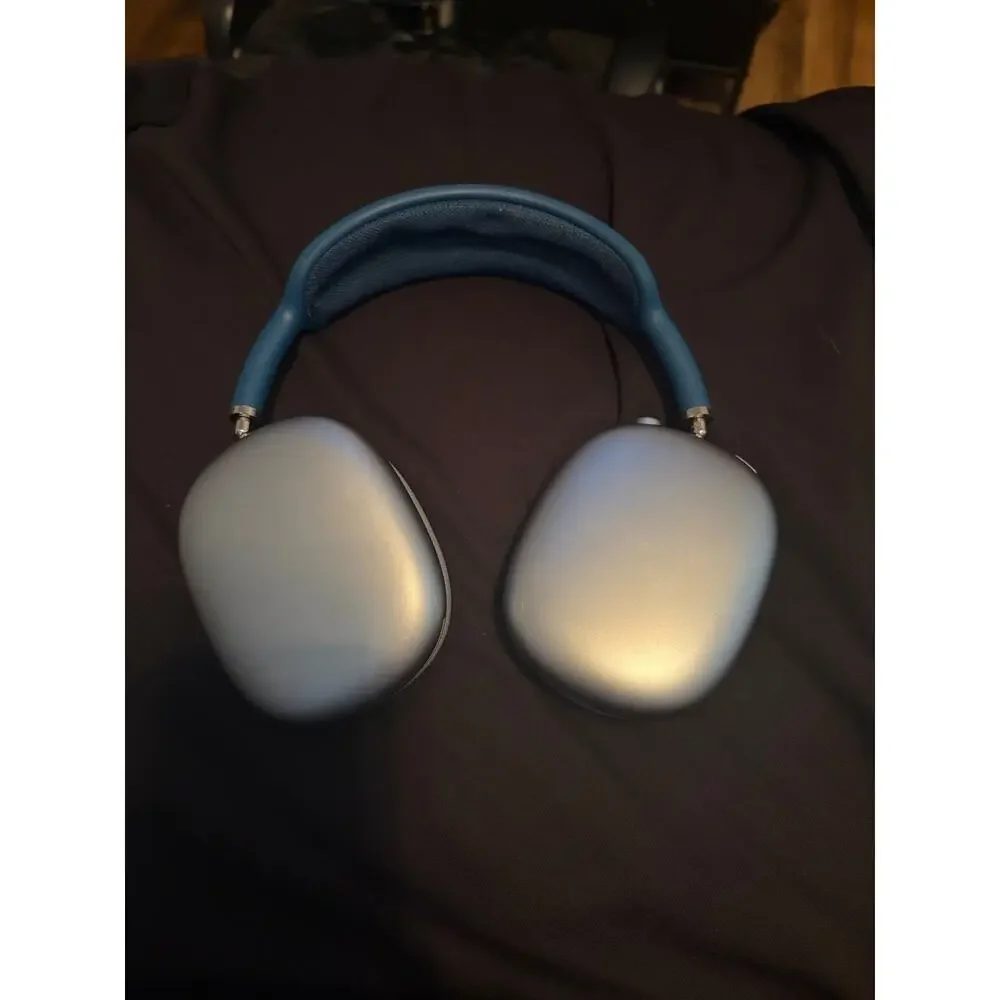 Apple AirPods Max A2096 Wireless Over-Ear Headphones - Sky Blue w/ Smart Case